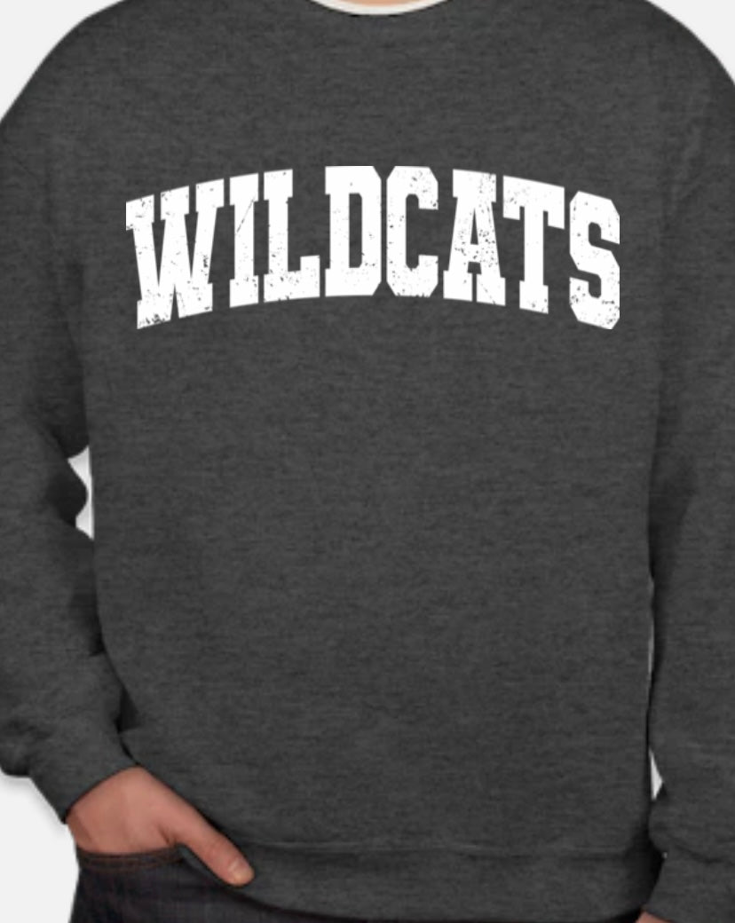 GILDAN Wildcats distressed Sweatshirt